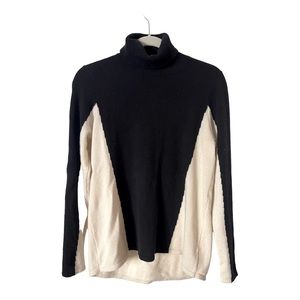 Griffen 100% Cashmere Ivory Black and Cream Turtleneck Cashmere‎ Knit Sweater